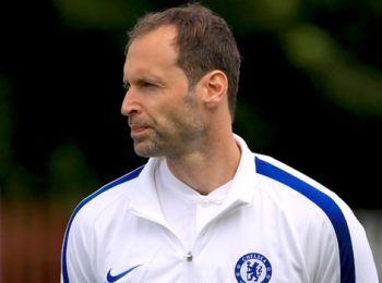 Chelsea add retired goalkeeper Petr Cech to Premier League squad