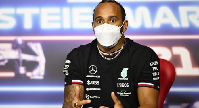 Hamilton In Contract Talks With Mercedes
