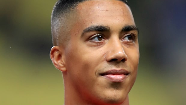 Youri-Tielemans-Leicester-City-min