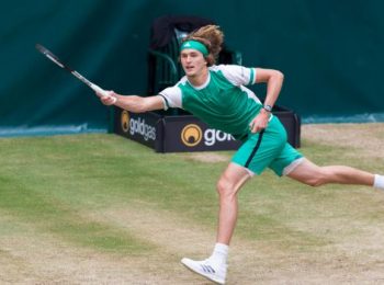 Alexander Zverev Battles Through to Reach Roland Garros Semi-Finals