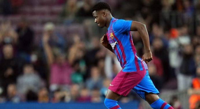 Brighton win at Ajax to increase qualification chances