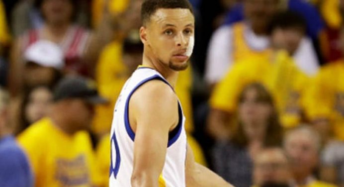 I don’t know what the answer is – Steph Curry on 17-18 record at home