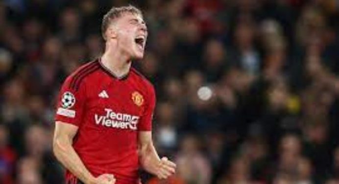 Rasmus Hojlund Shines in Manchester United’s Victory Over Luton Town