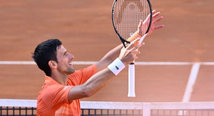 Djokovic knocked out of Indian Wells in shocking upset